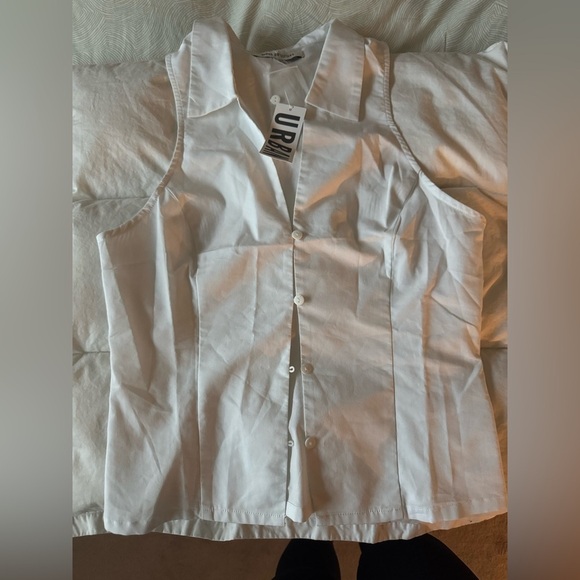 Urban Outfitters Cotton Blend Button Down - Picture 2 of 6